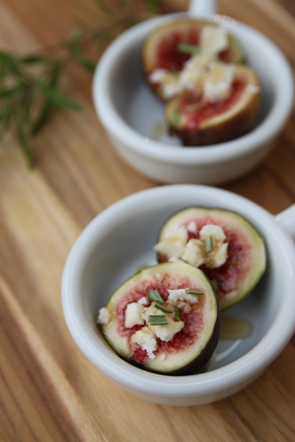 Fig, Goat Cheese and Rosemary Ficelles