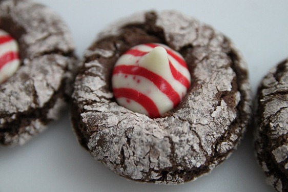 mint_chocolate_crinkle_cookies